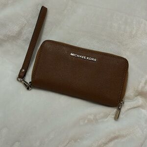 My Camel 🐪 brown 🤎 Wristlet wallet